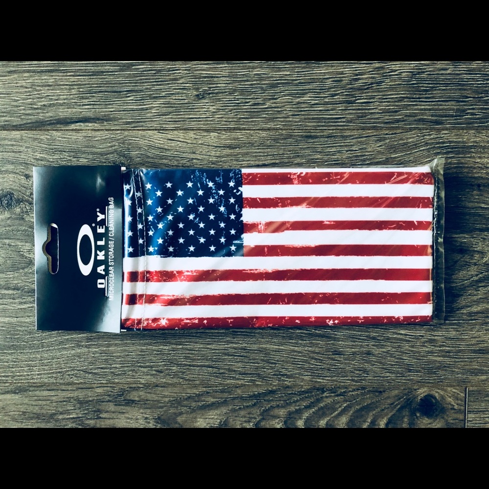 ✨Oakley Sunglasses Storage / Cleaning Bag 🇺🇸